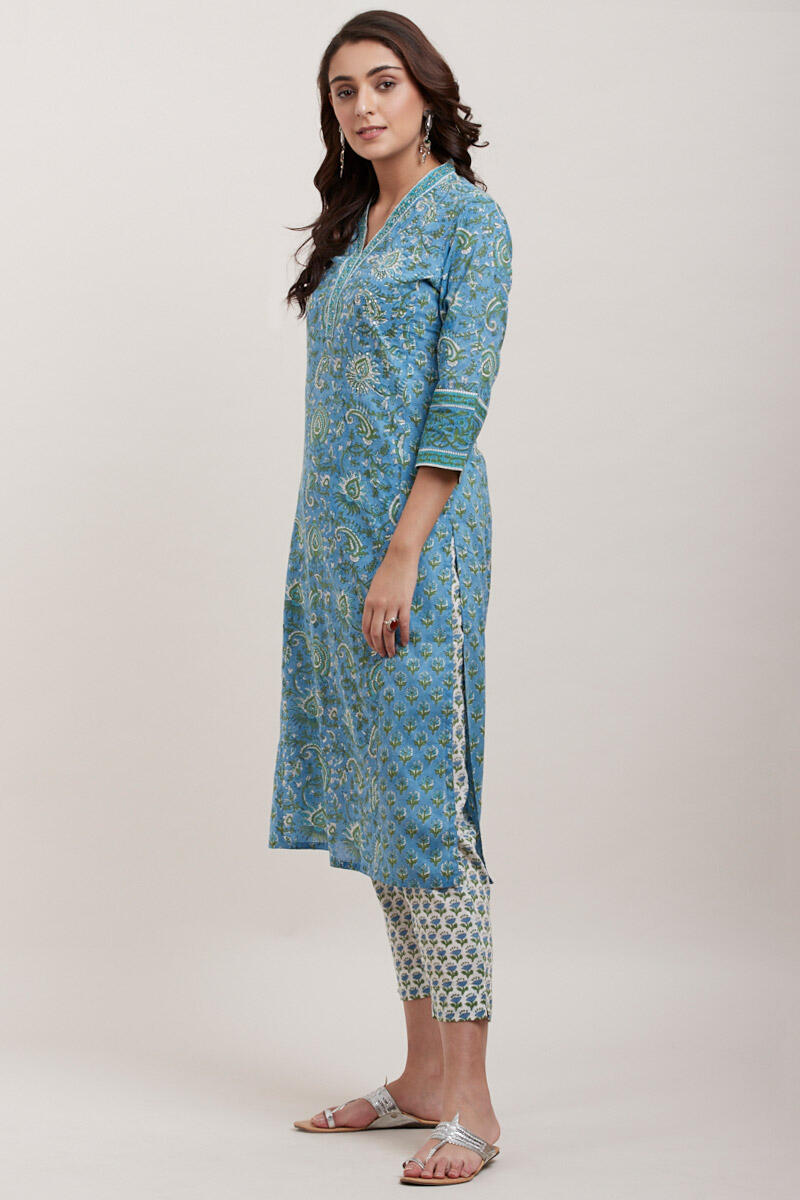 Gauhar Nameera Kurta