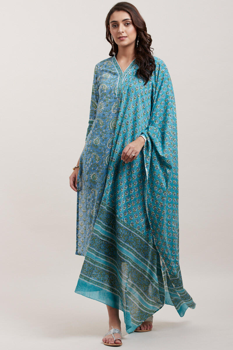 Gauhar Nameera Kurta