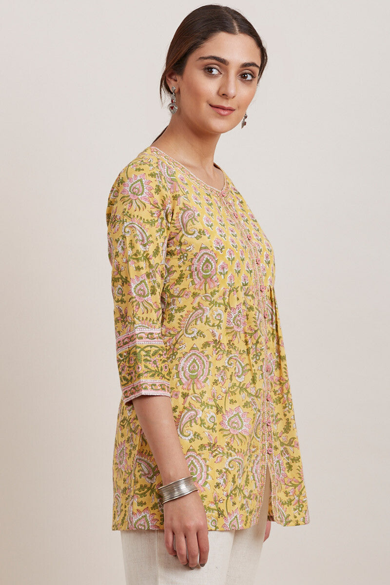 Gauhar Nida Kurti