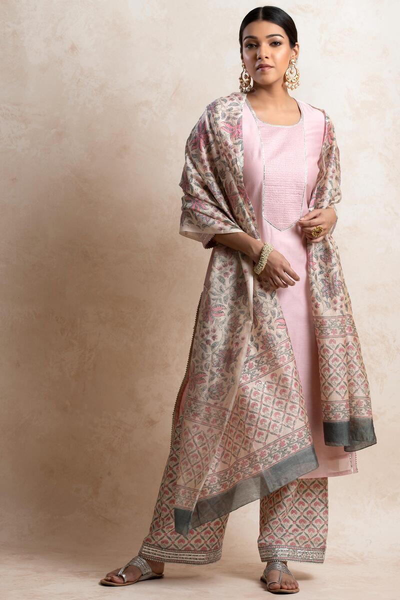 Gul Bano Azra Farsi