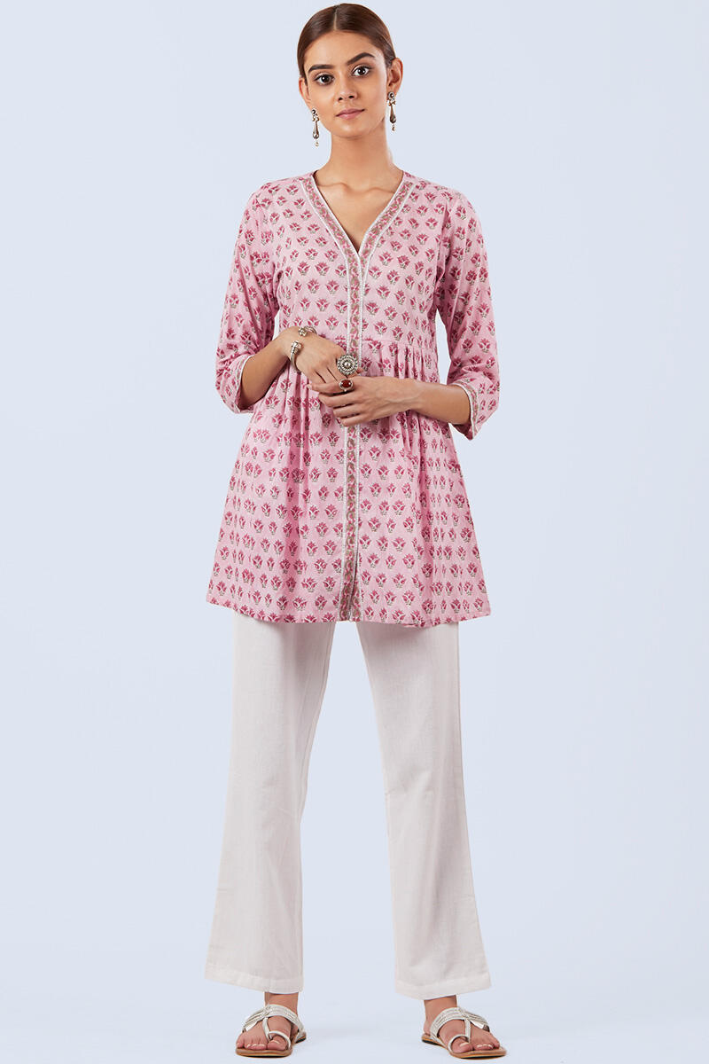 Gulbagh Farhin Kurti