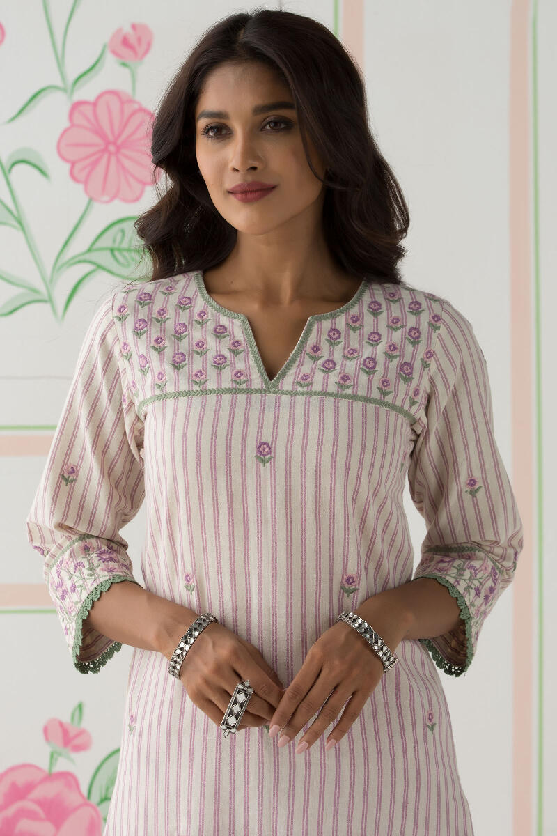 Gulbarg Amira Kurta