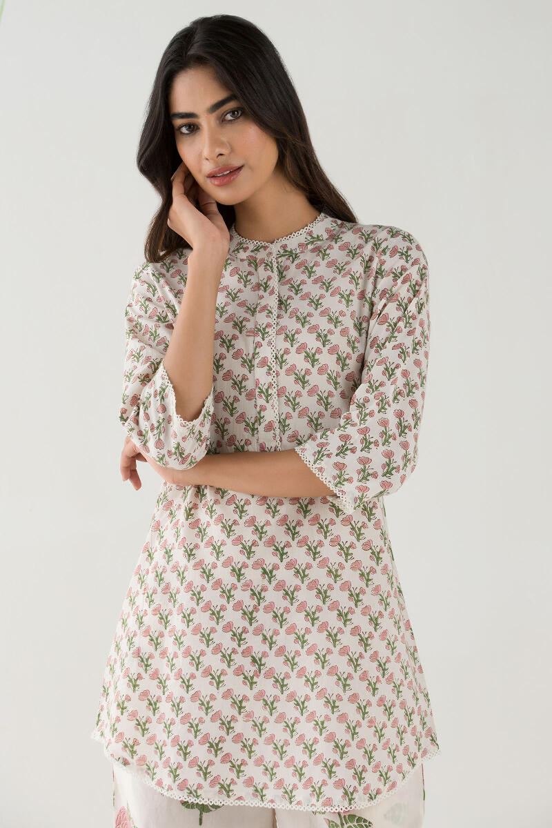 Gulbarg Aryana Pyjama Set