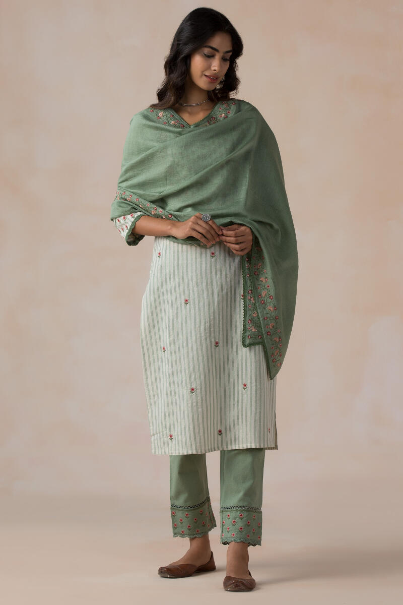 Gulbarg Faheema Kurta