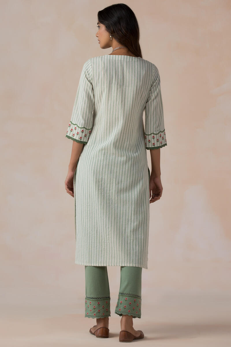 Gulbarg Faheema Kurta