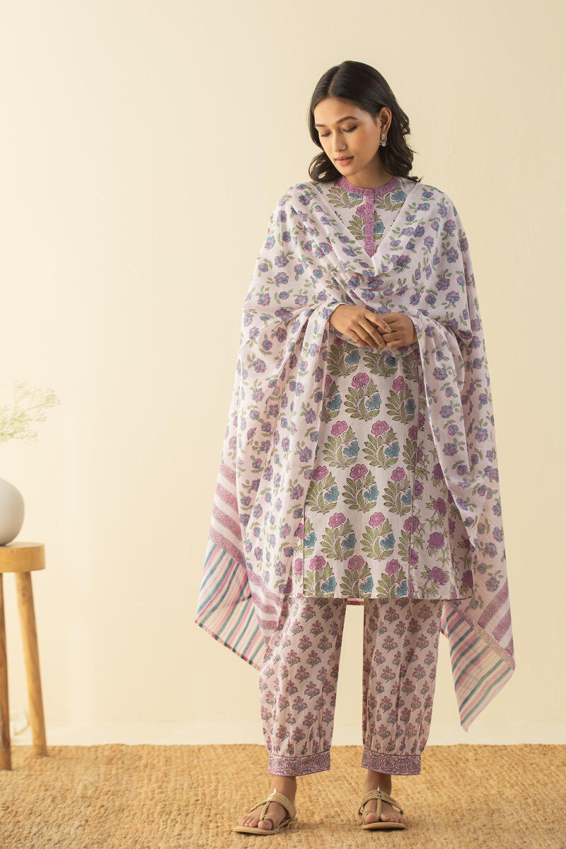 Gulbarg Naaz Dupatta