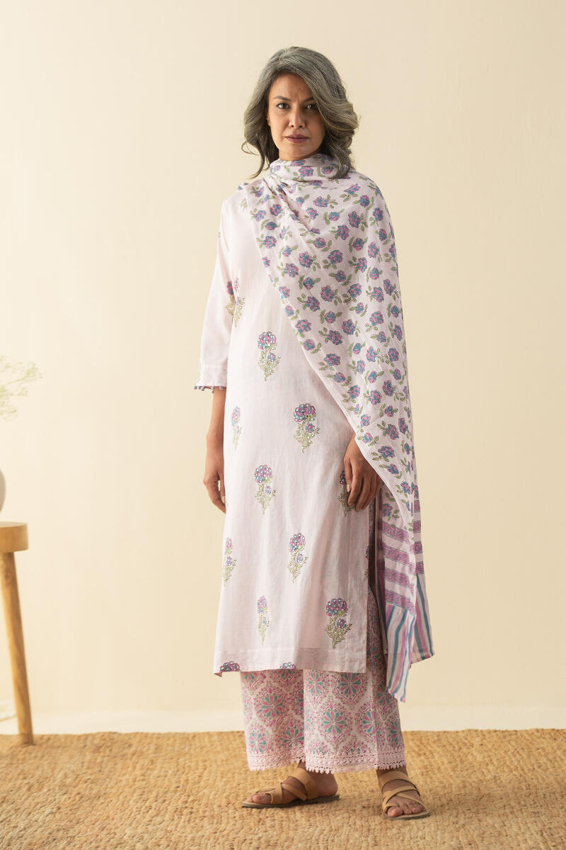 Gulbarg Naaz Kurta