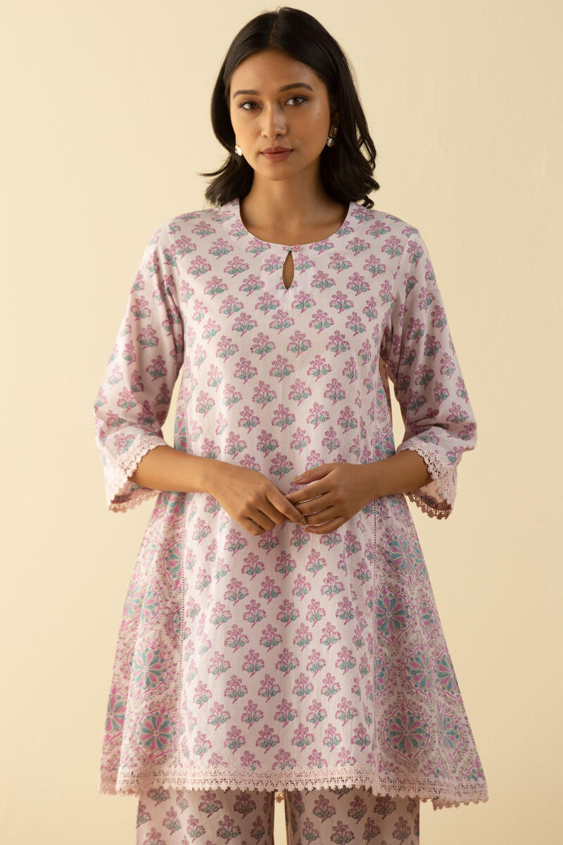 Gulbarg Samreena Kurta