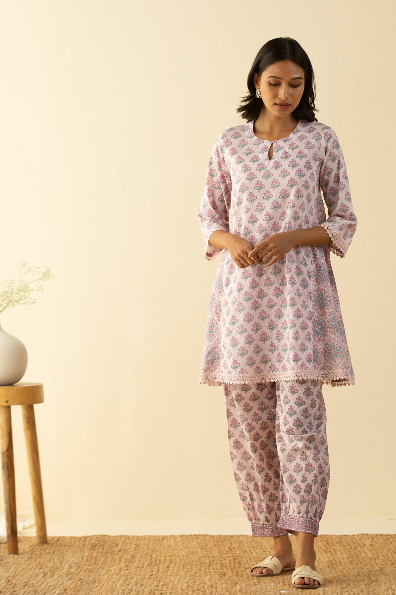 Gulbarg Samreena Kurta
