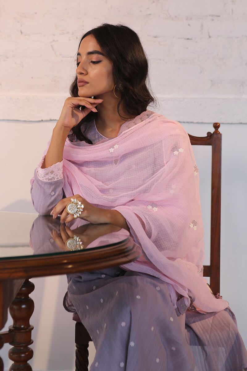 Gulnaz Mahrin Dupatta