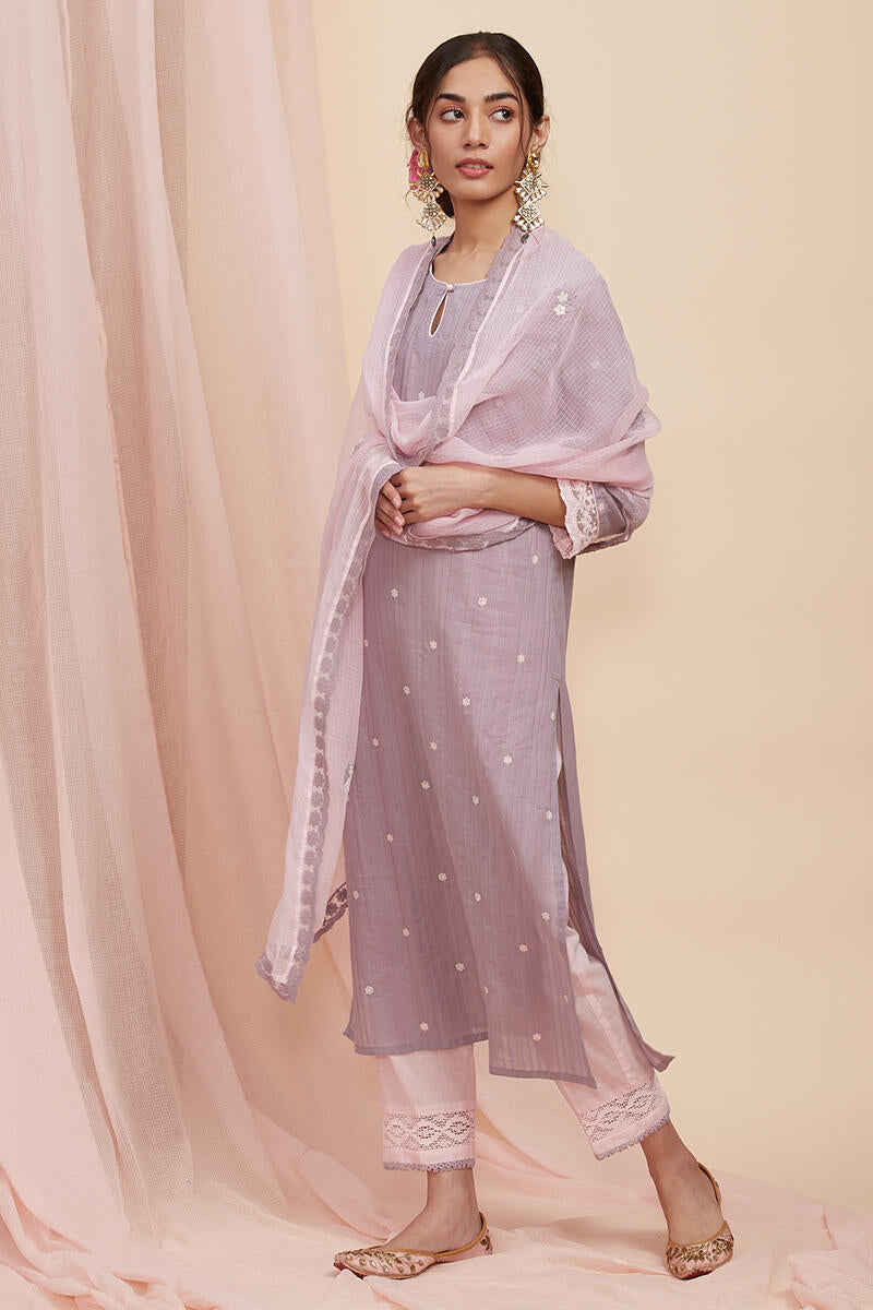Gulnaz Mahrin Dupatta