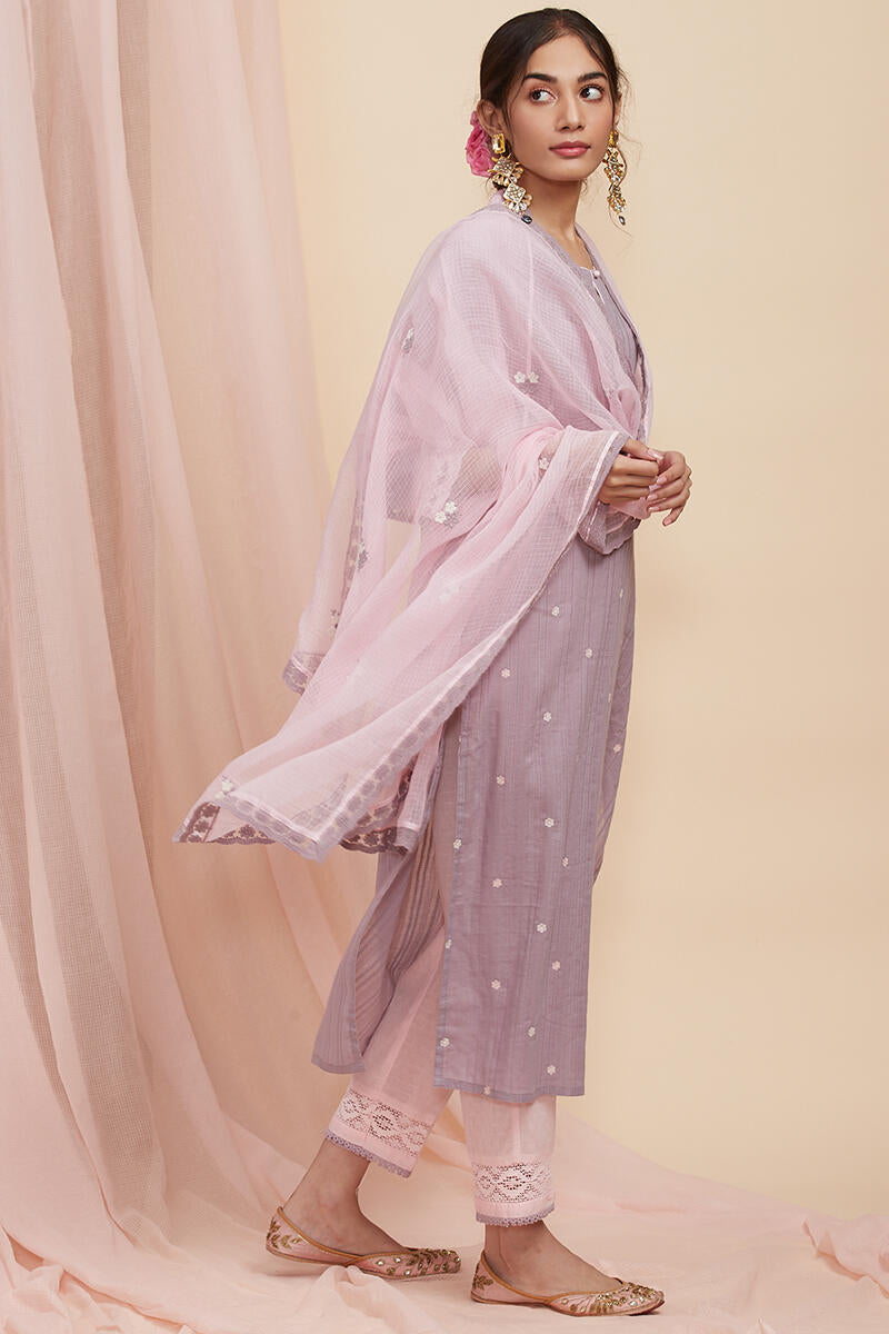 Gulnaz Mahrin Dupatta