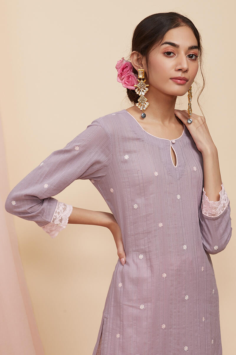 Gulnaz Mahrin Kurta
