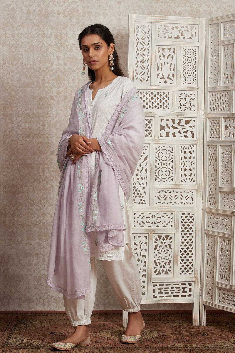 Gulnaz Yasmina Dupatta