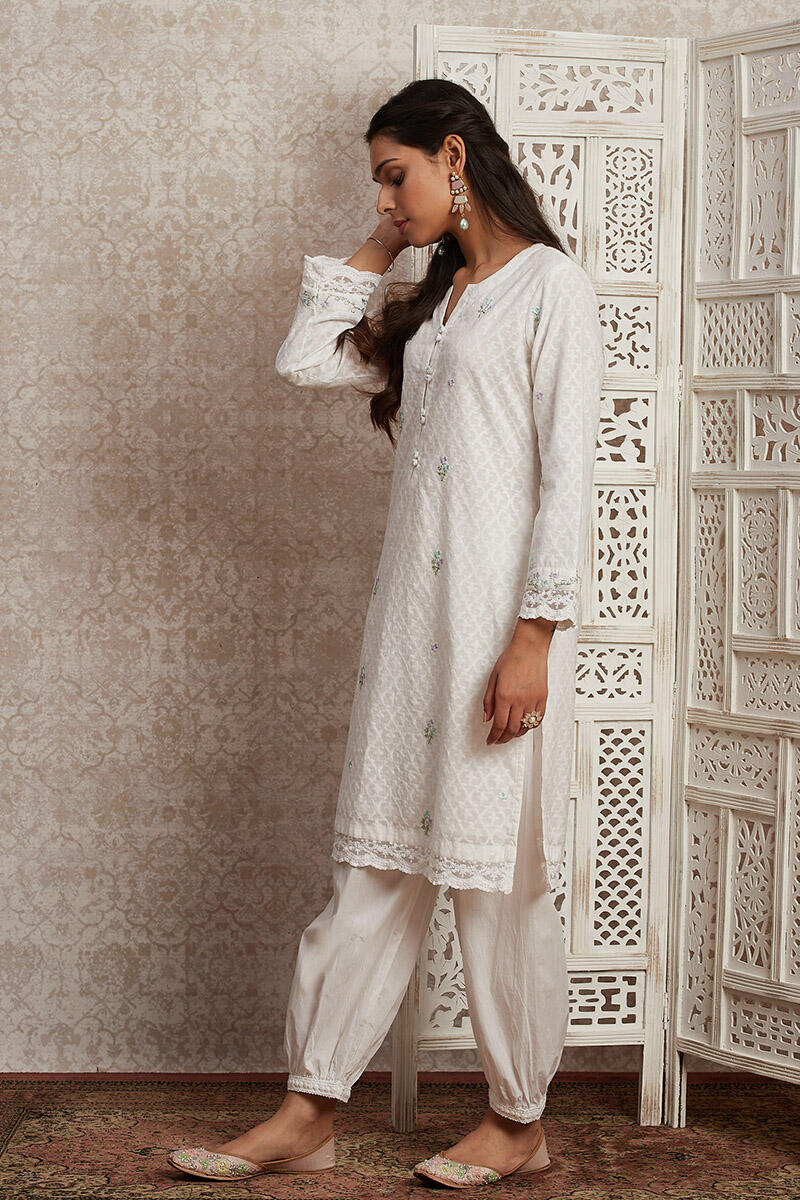 Gulnaz Yasmina Kurta