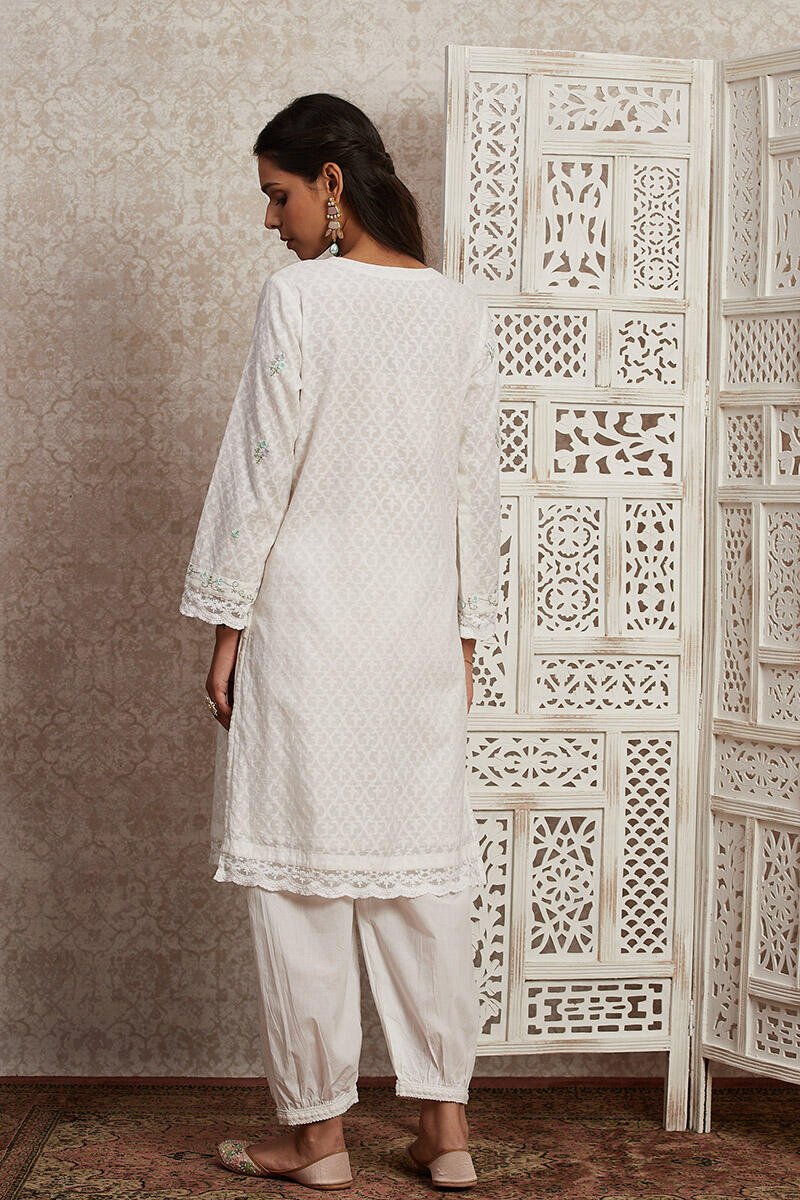 Gulnaz Yasmina Kurta