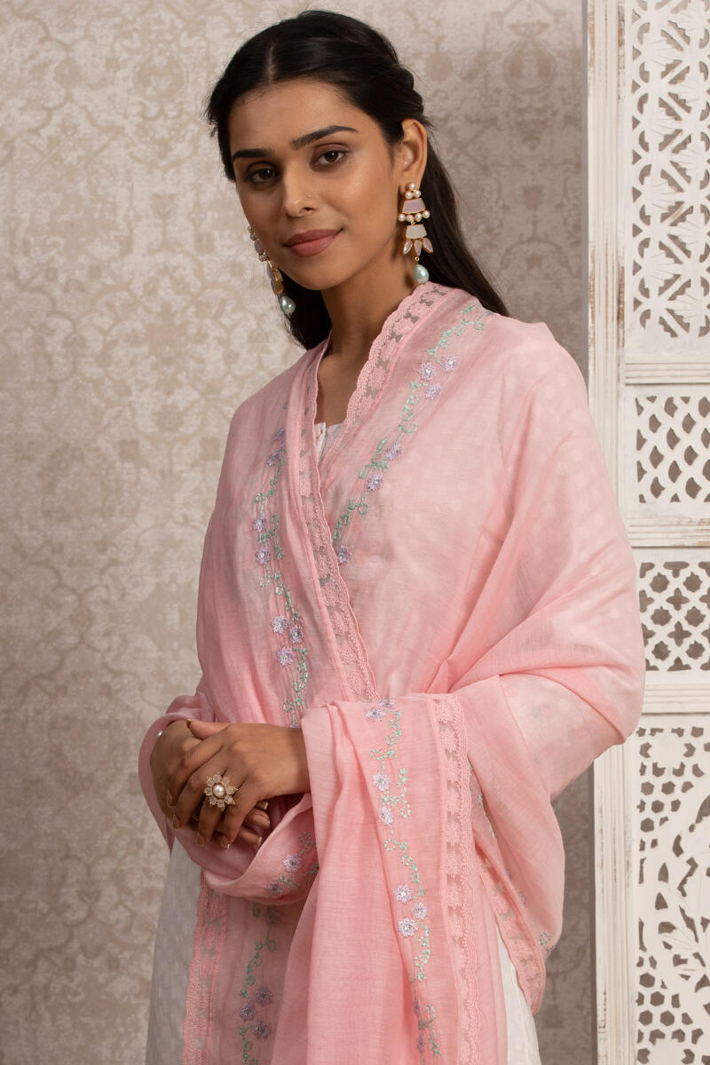 Gulnaz Zeenat Dupatta