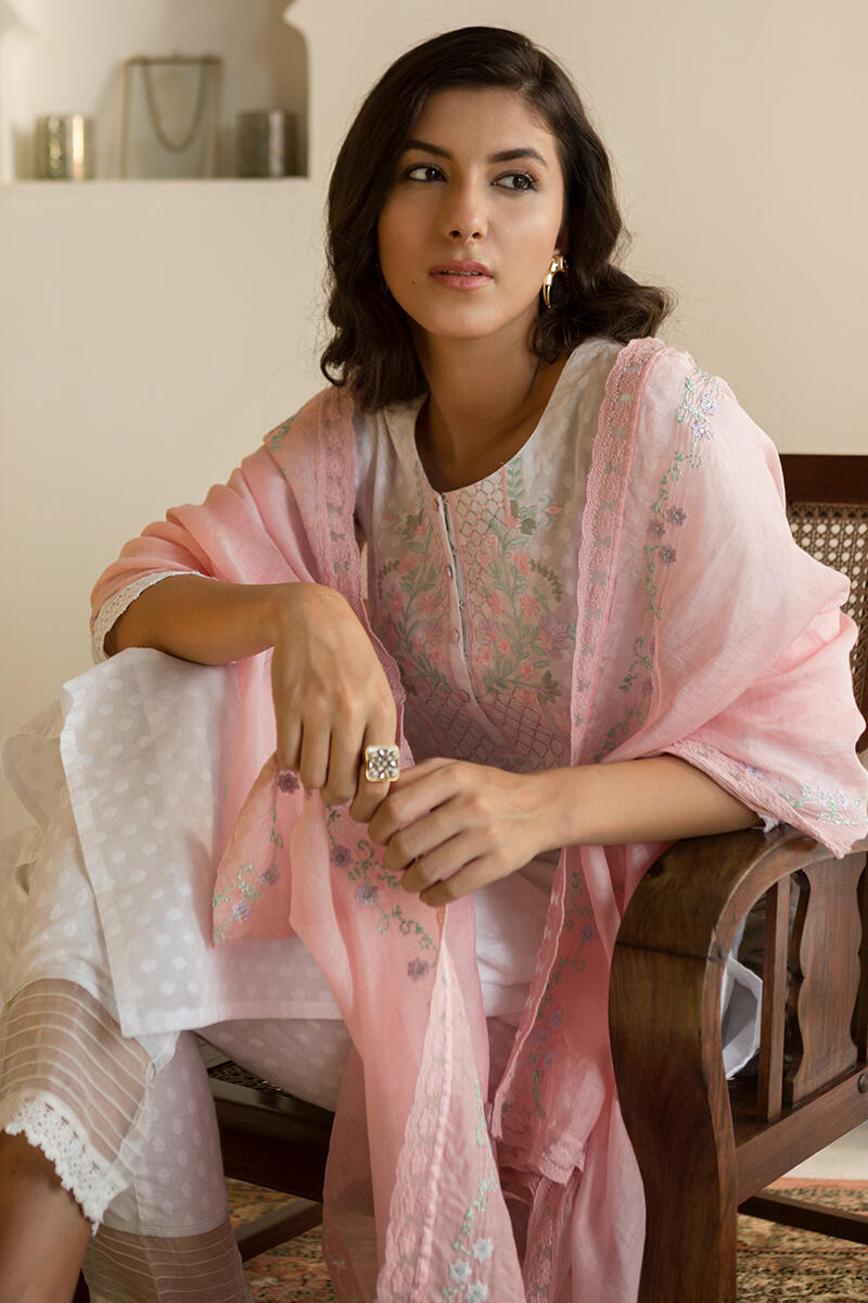 Gulnaz Zeenat Dupatta