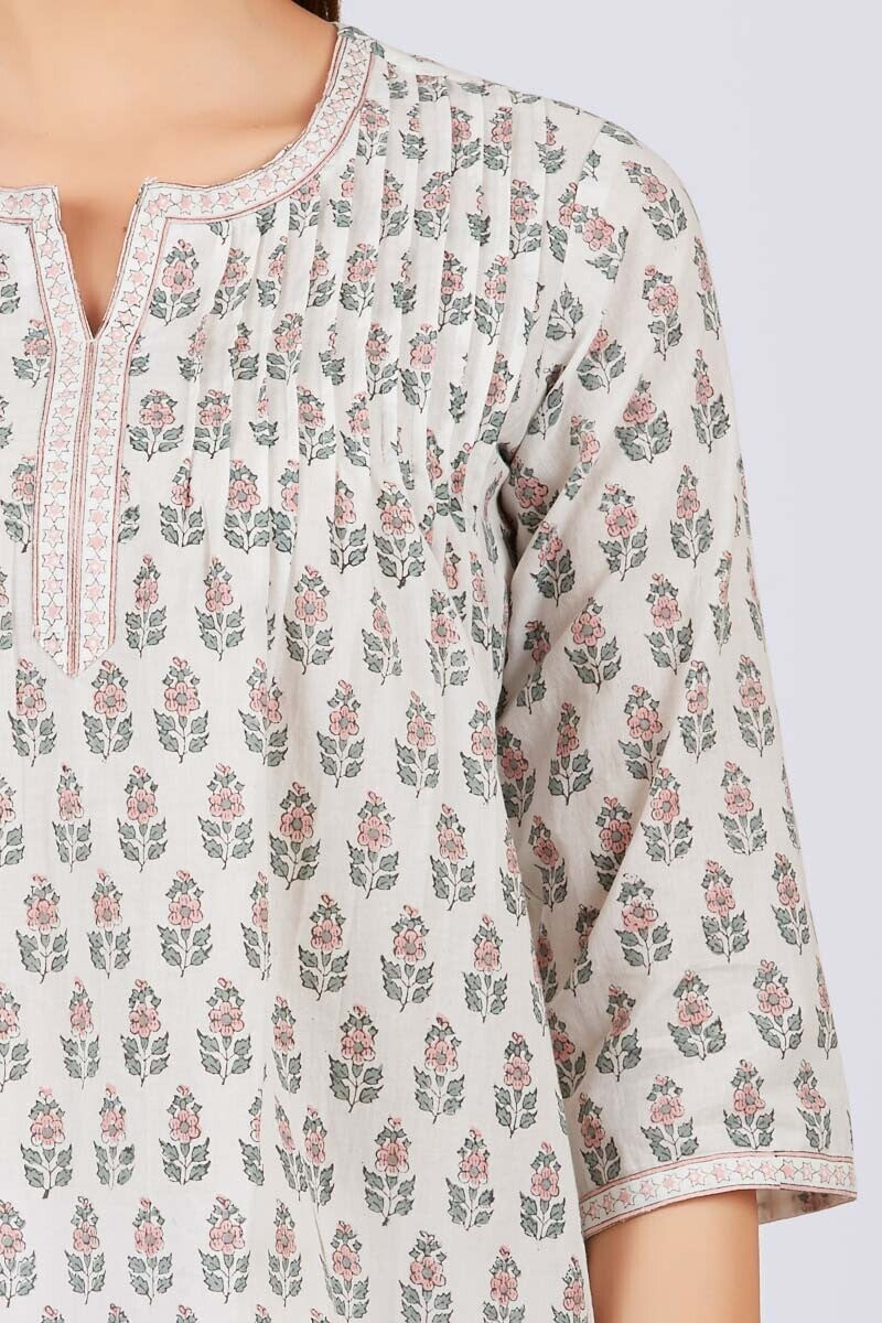 Gulzar Nazeeya Top