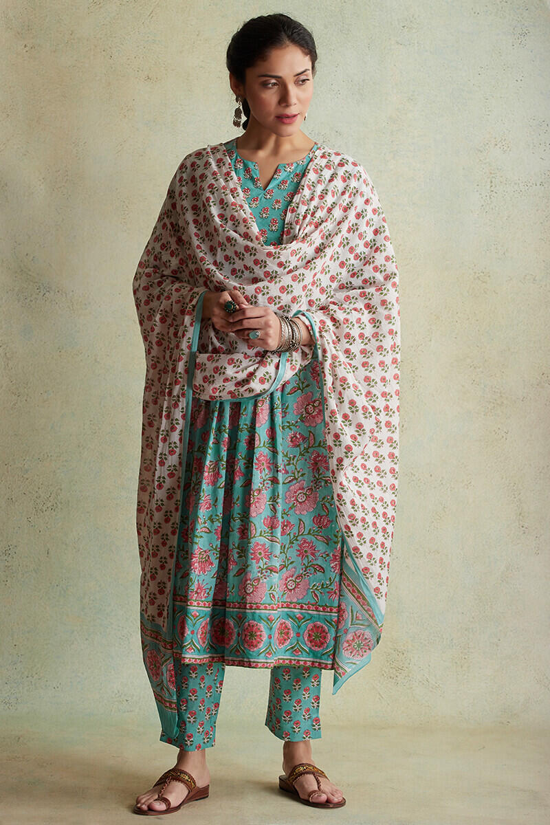 Gulzar Naima Block Printed Narrow Pants