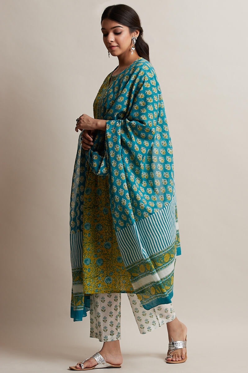Gulzar Sanaz Dupatta