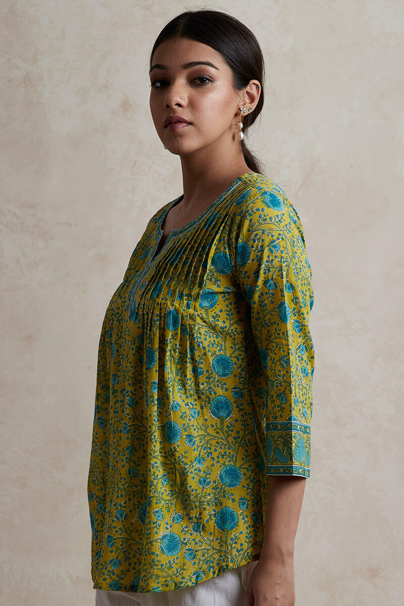 Gulzar Sanaz Top