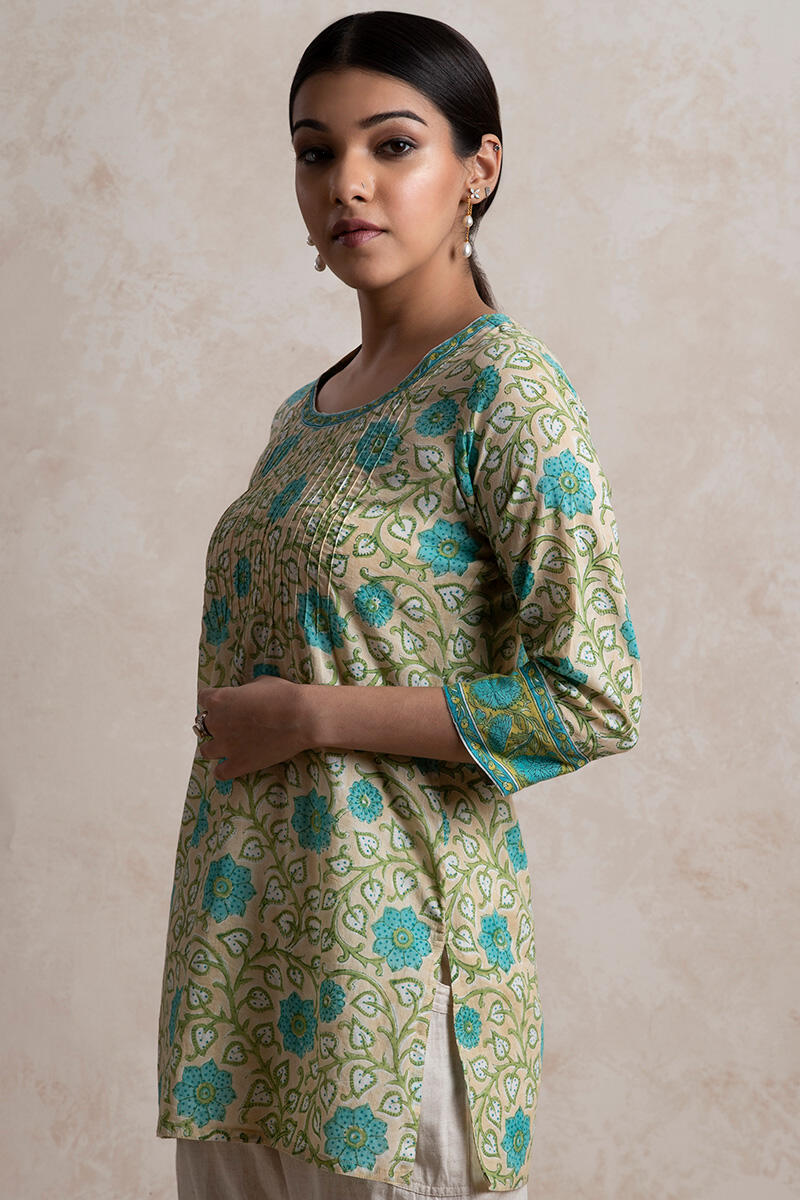 Gulzar Sania Kurti