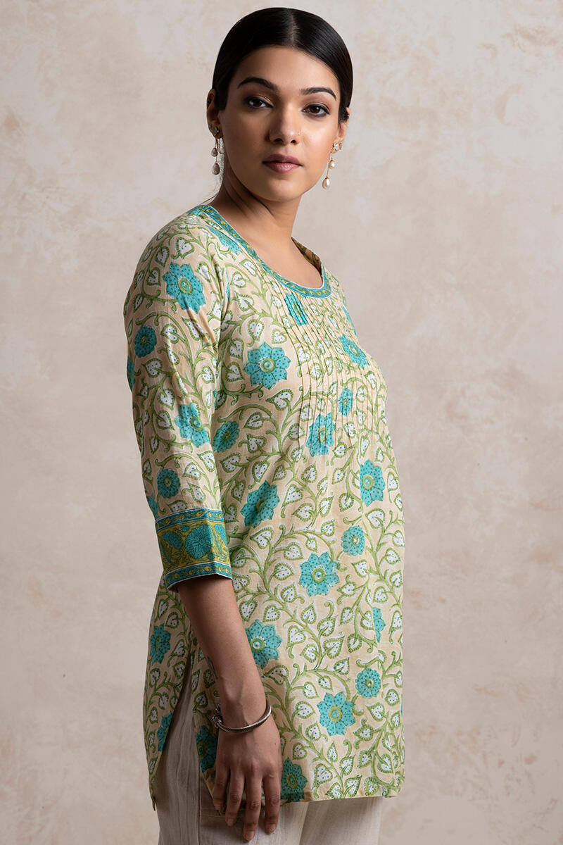 Gulzar Sania Kurti