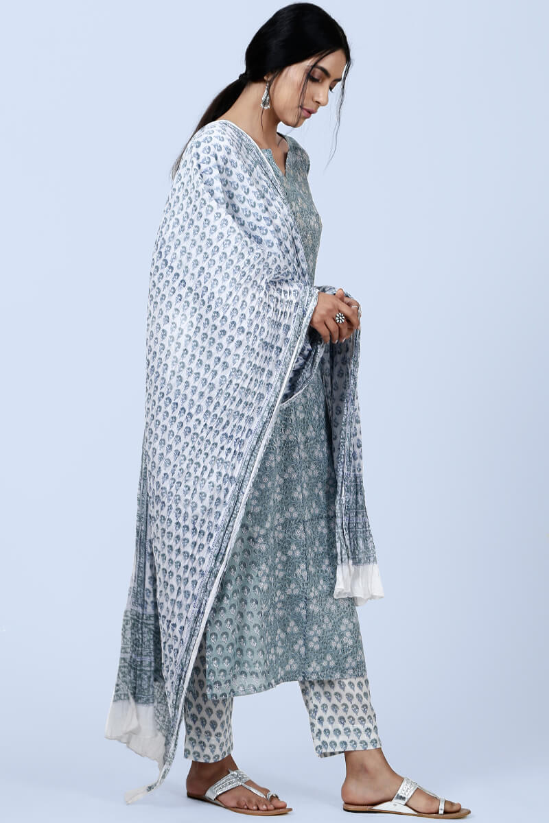 Pardeiza Azin Dupatta