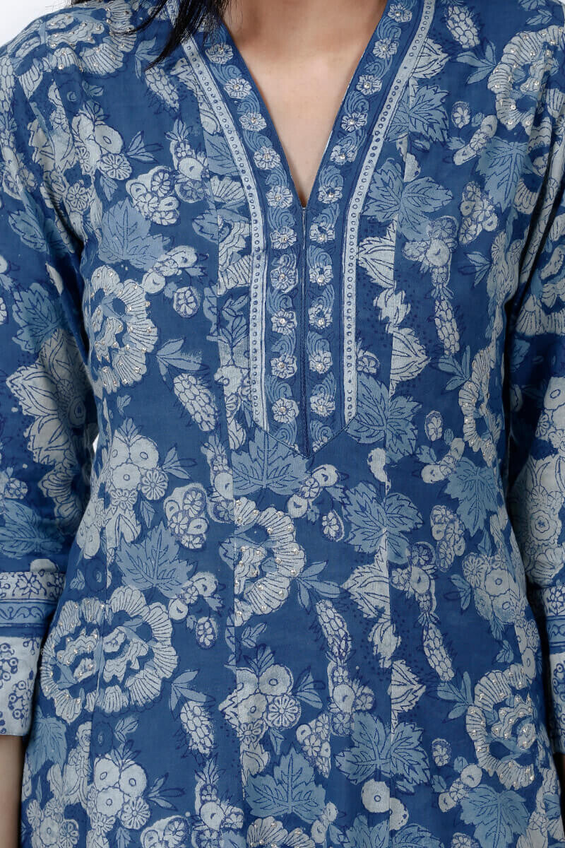 Nur Zareena Kurta