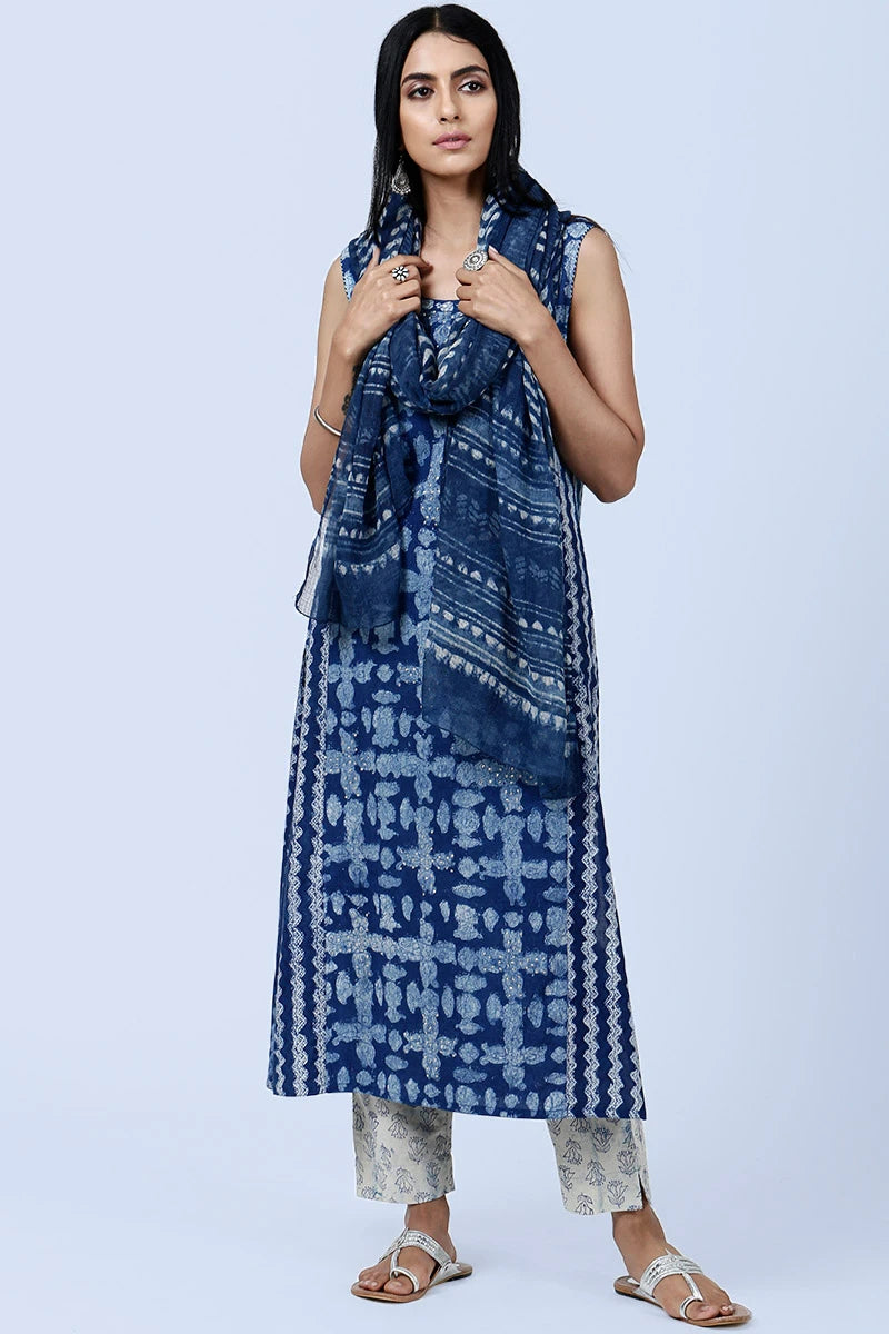 Nur Tara Kurta