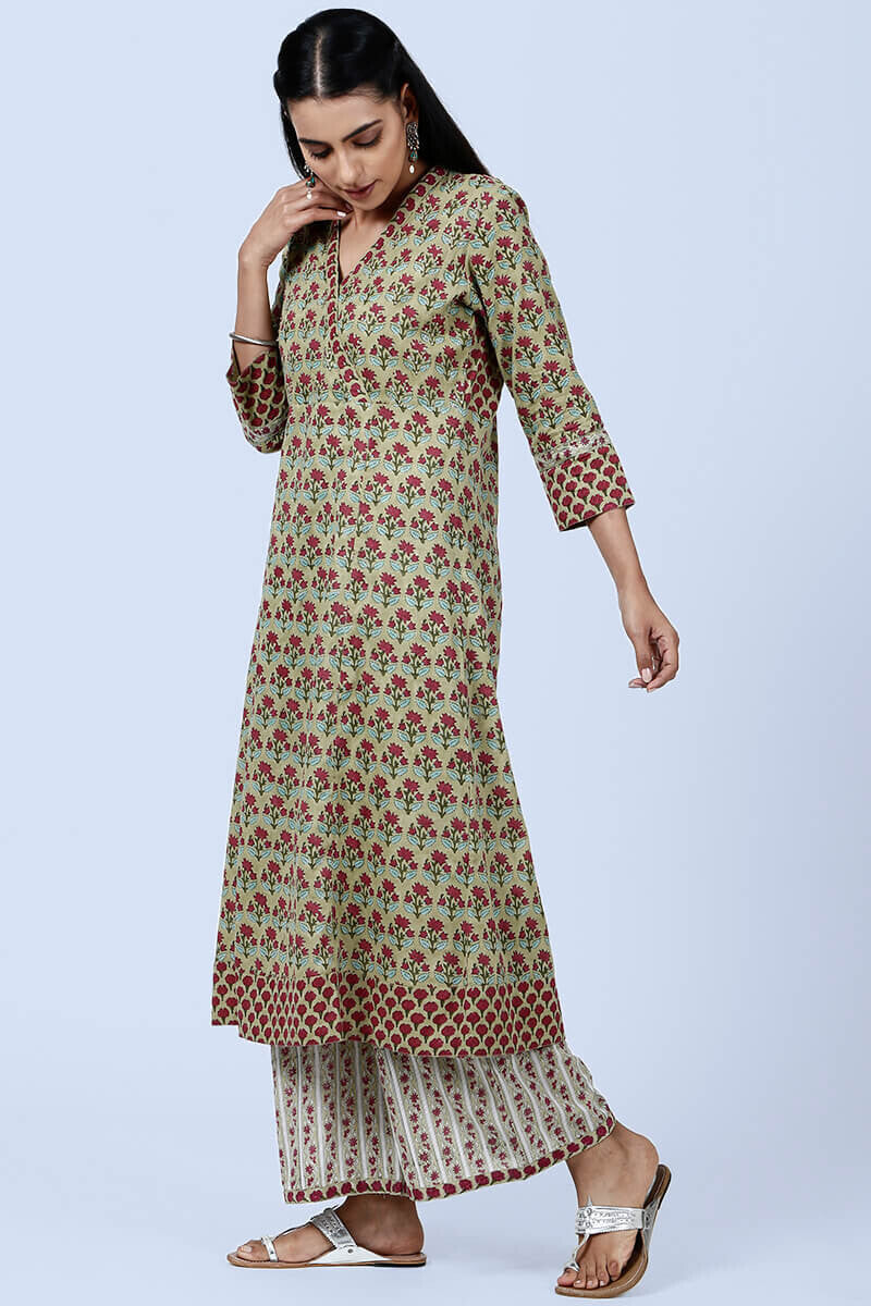 Pardeiza Nelofar Kurta