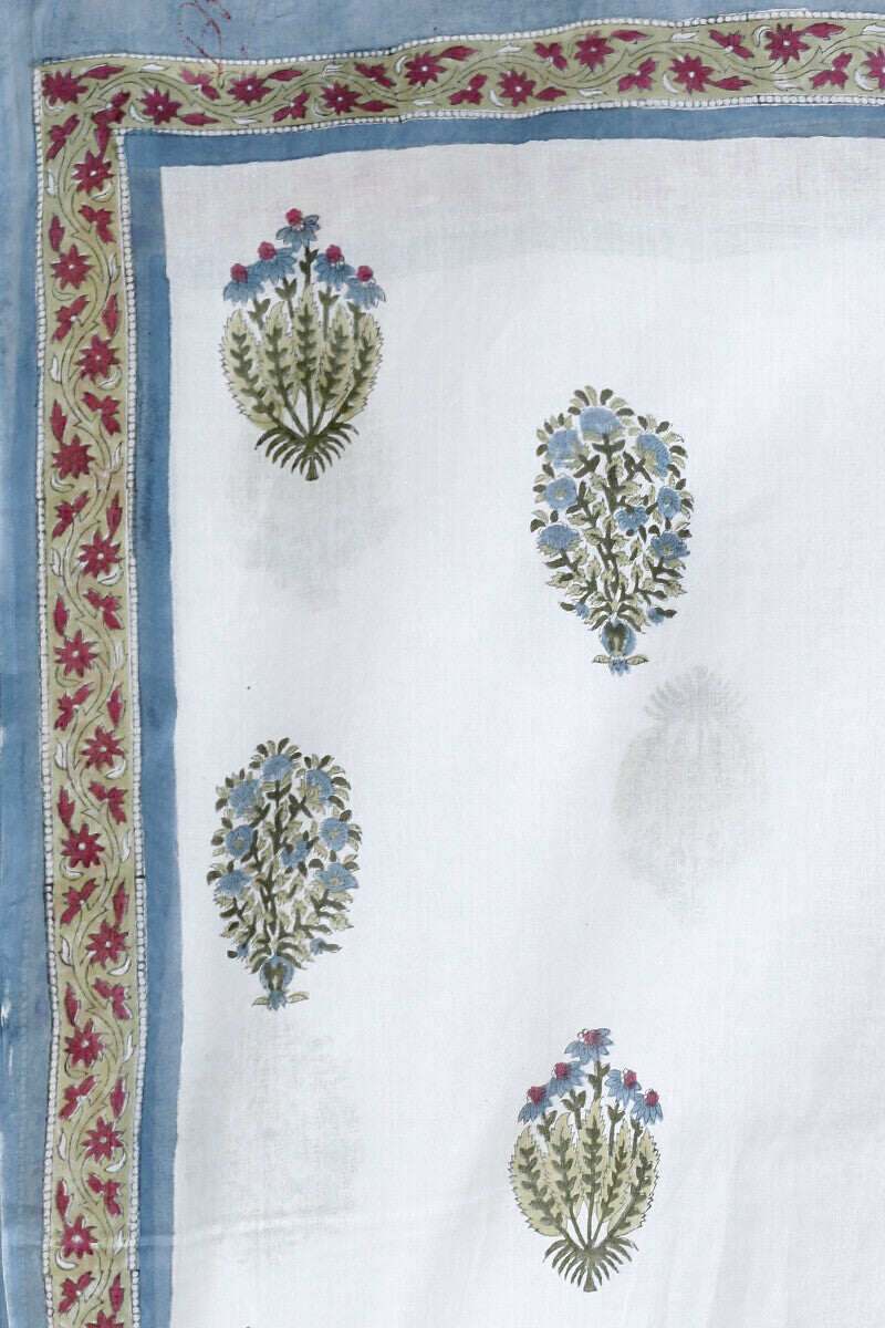 Open buta dupatta