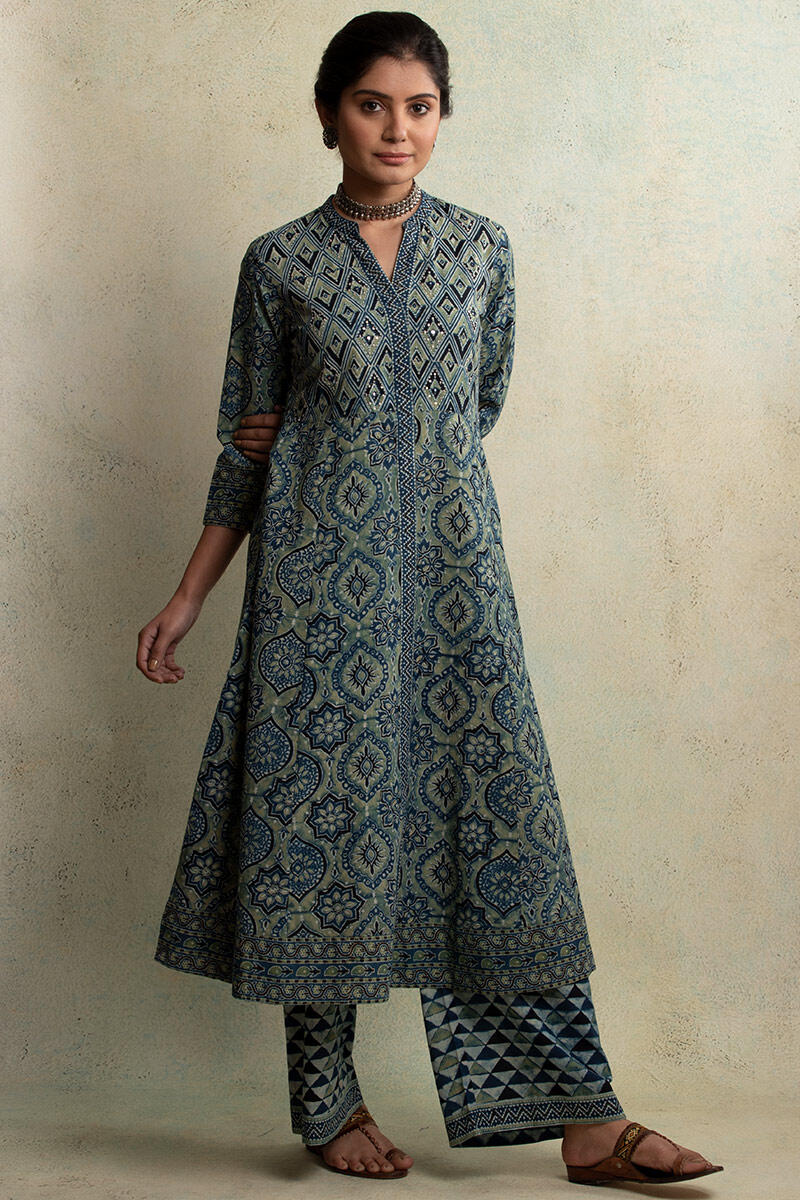 Mahroush Farhat Ajrak Kurta