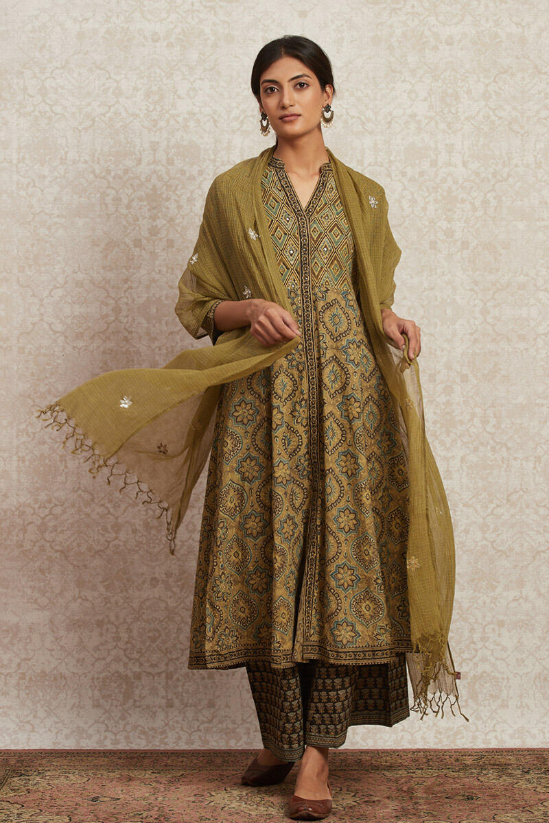 Mahroush Jia Ajrak Kurta