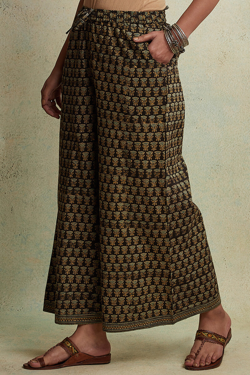 Mahroush Jia Ajrak Palazzo