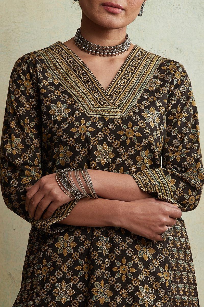 Mahroush Mahira Ajrak Kurta
