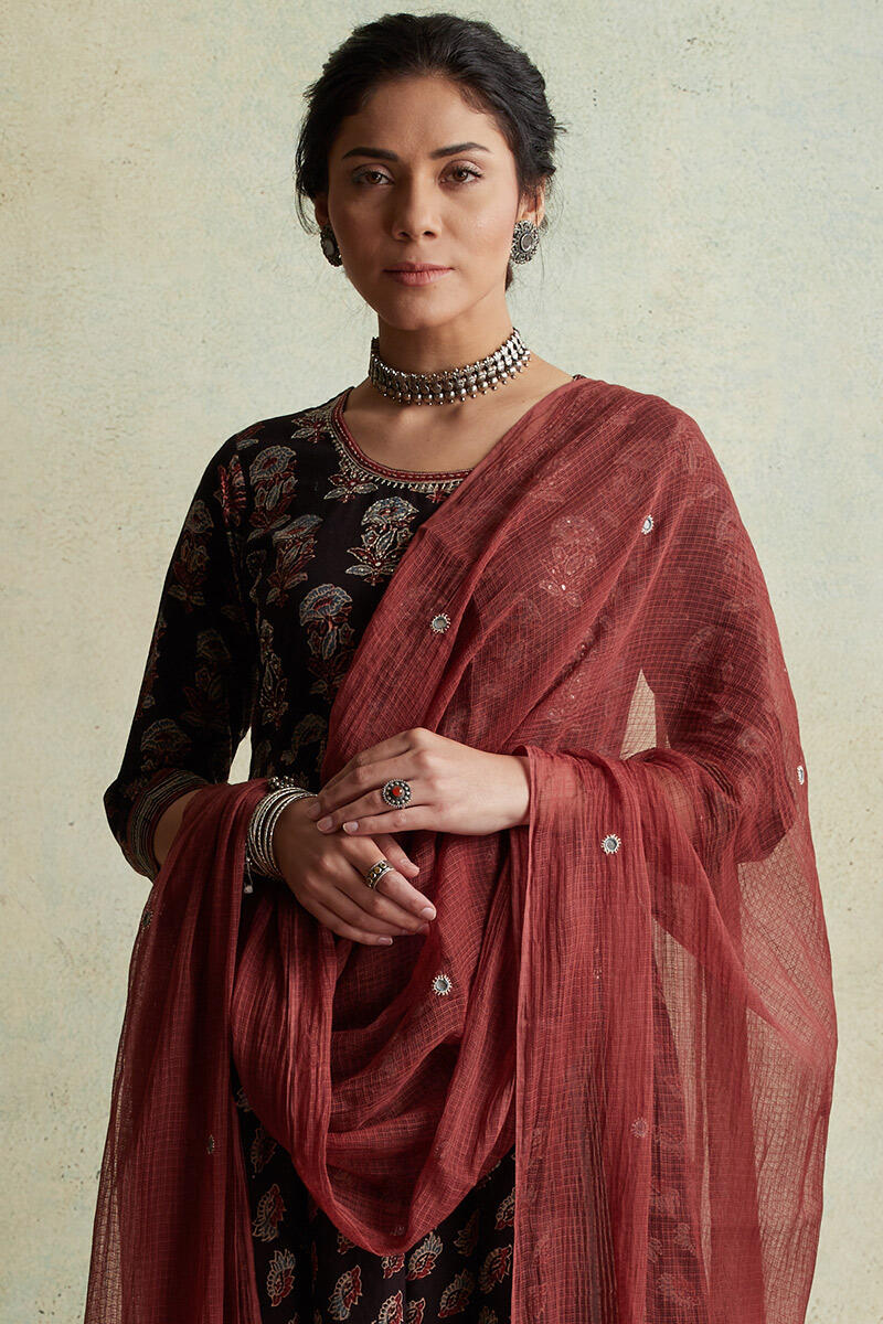 Mahroush Maira Ajrak Kurta