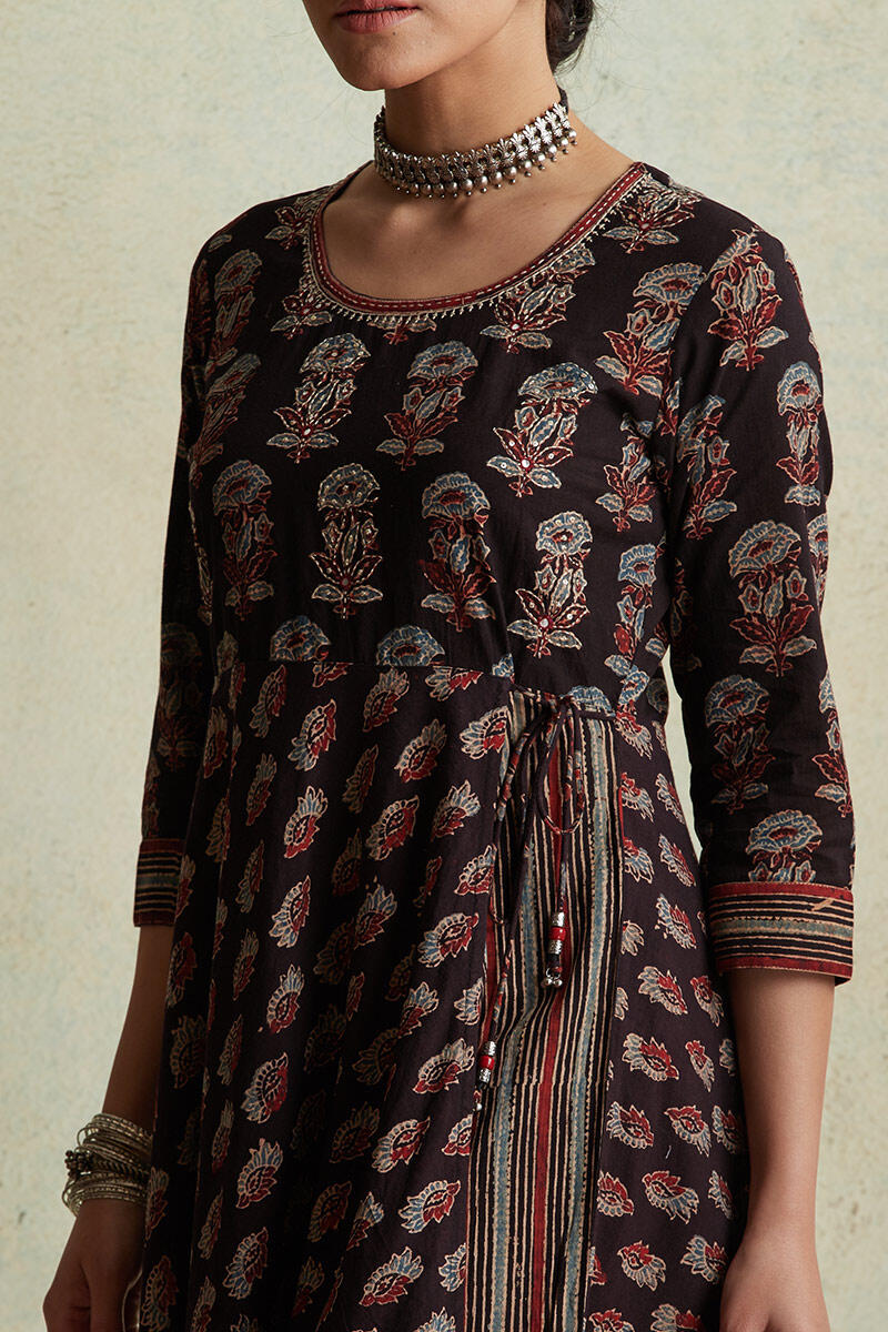 Mahroush Maira Ajrak Kurta