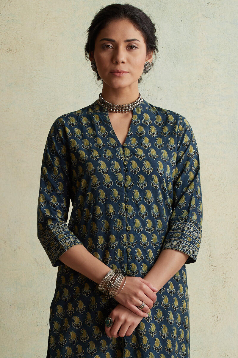 Mahroush Naimat Ajrak Short Kurta