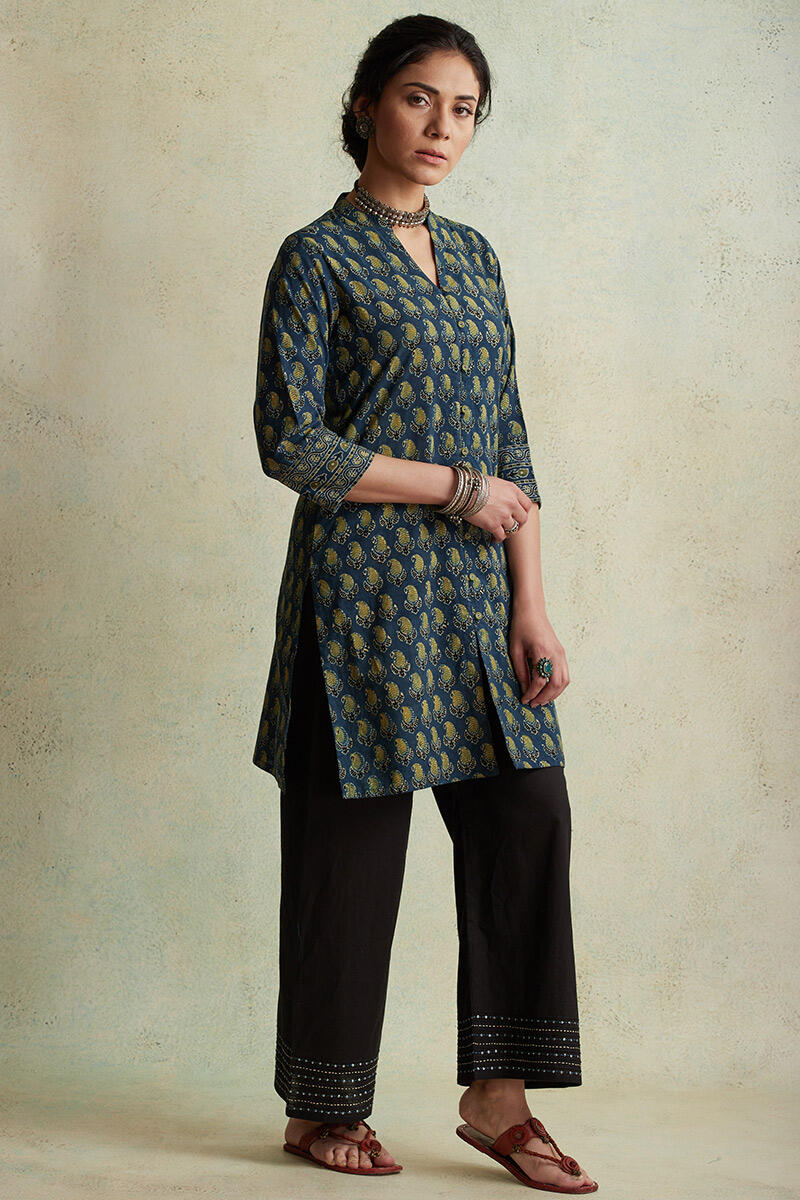 Mahroush Naimat Ajrak Short Kurta