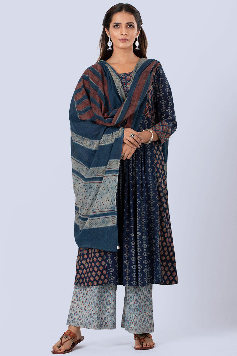 Indigo red dupatta