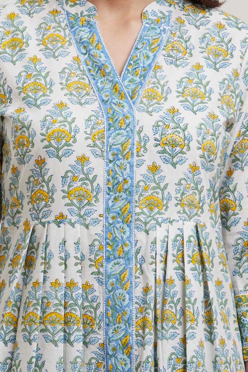 Mehtab Nilofar Kurta