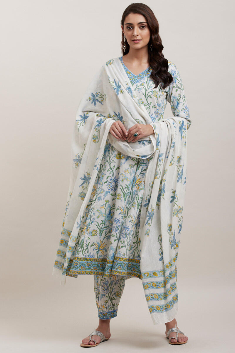 Mehtab Shahida Kurta
