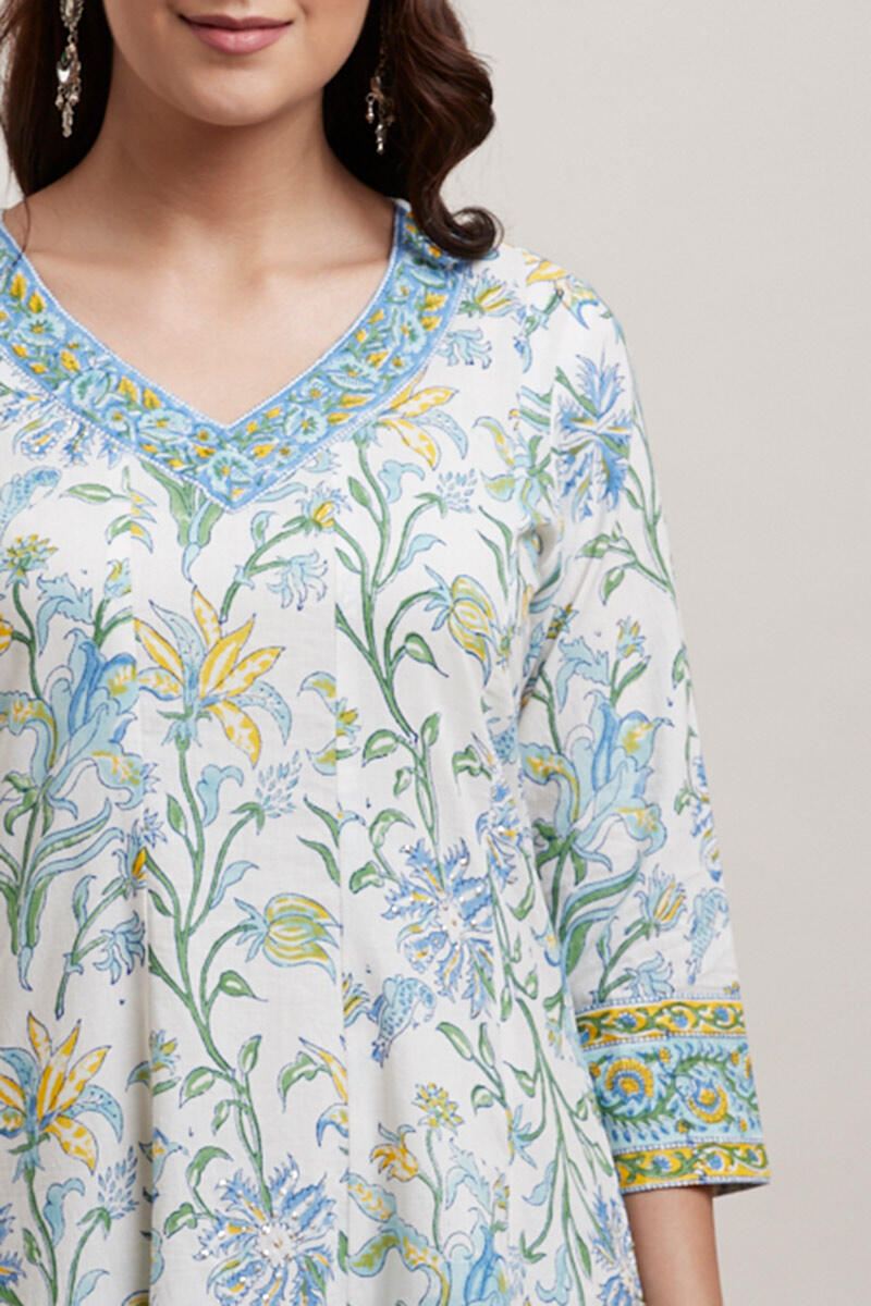 Mehtab Shahida Kurta