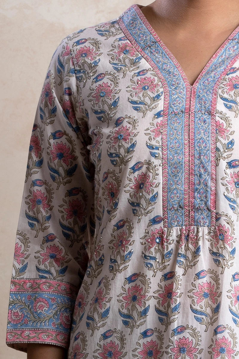 Mehtab Tasneem Kurta