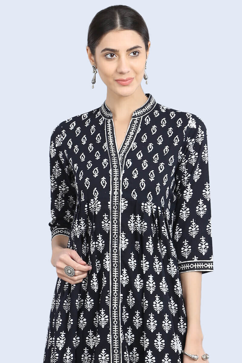 Mirza Ameera Kurta