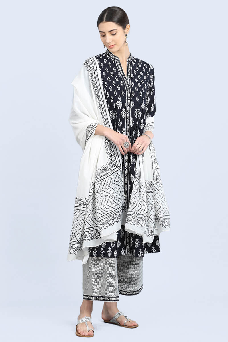 Mirza Ameera Kurta