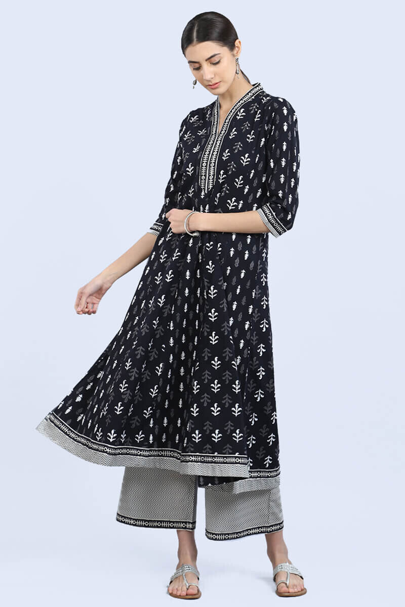 Mirza Nasreen Kurta