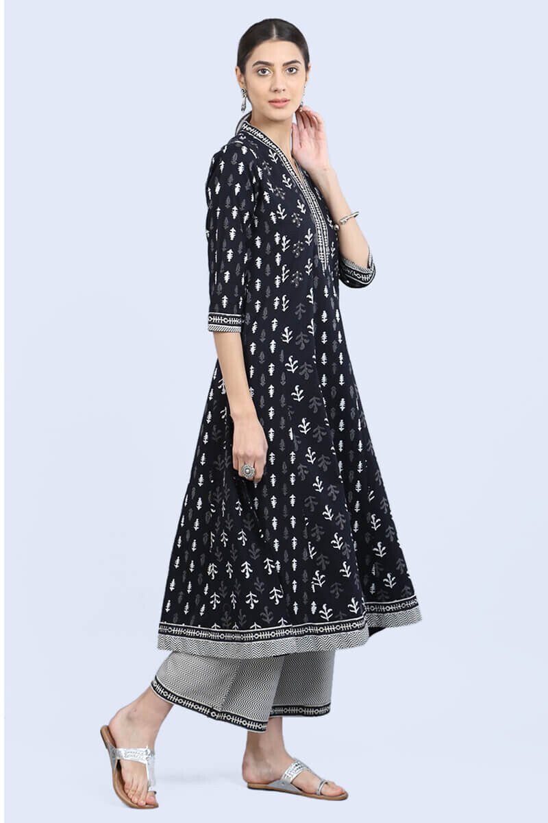 Mirza Nasreen Kurta